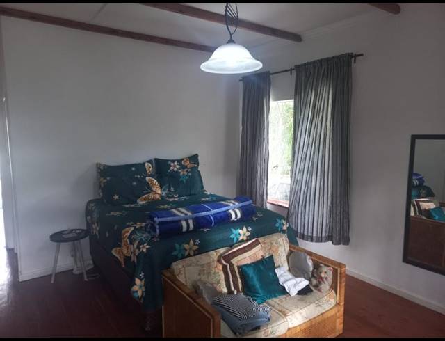 4 BEDROOM PROPERTY TO RENT IN OATLANDS